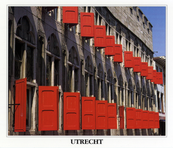 602019 Gezicht op de voorgevel van het huis Zoudenbalch (Donkerstraat 15-19) te Utrecht.